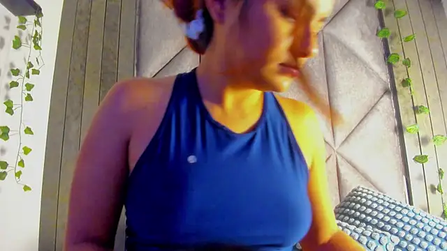 Snapshot of AbbyWathson chatting on July 2026 12:01:01 PM AbbyWathson online show from July 2026 12:01:01 PM