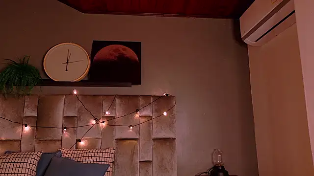 AbbyWathson online show from March 2026 11:47:01 AM