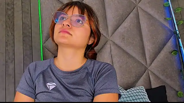 Snapshot of AbbyWathson chatting on November 2025 07:35:02 PM AbbyWathson online show from November 2025 07:35:02 PM