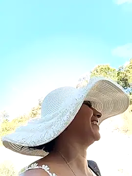 andreu mature online show from July 2026 09:23:02 PM