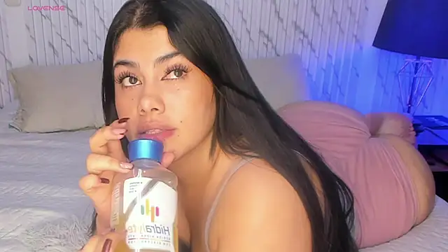 Snapshot of salome_lee chatting on November 2025 12:55:01 AM salome lee online show from November 2025 12:55:01 AM