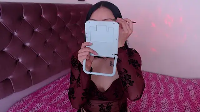 Suzanne abbey online show from February 2025 03:32:02 PM