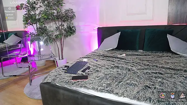 CreamyInkky  online show from November 2025 10:30:02 AM