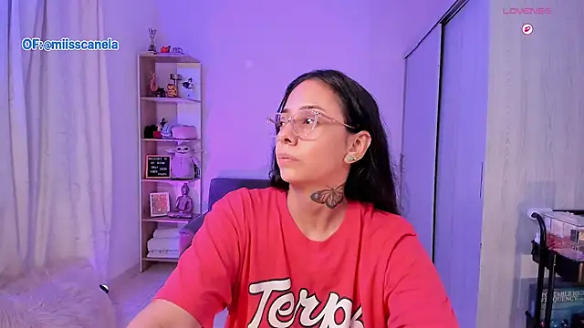 Aleja24Evans online show from December 2025 02:12:01 AM