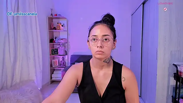 Aleja24Evans online show from November 2025 12:11:02 AM