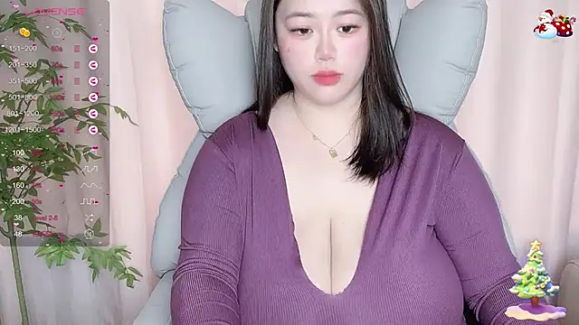 Snapshot of 520-vivo chatting on March 2025 05:23:02 AM 520-vivo online show from March 2025 05:23:02 AM