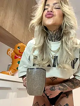 Divina X  online show from December 2025 05:18:01 AM