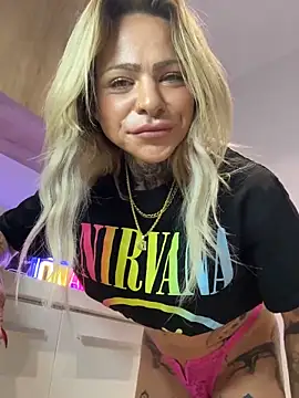 Divina X  online show from December 2025 05:39:02 PM