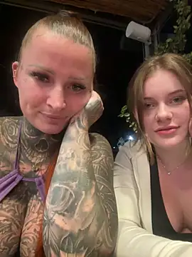 Inked lorena online show from November 2025 04:00:01 PM