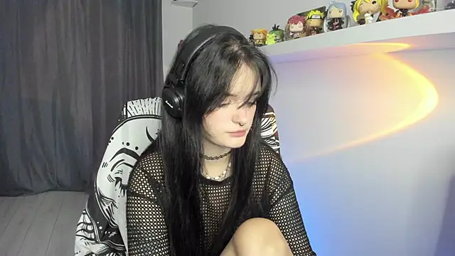 SashaSunlight online show from November 2025 06:23:02 PM