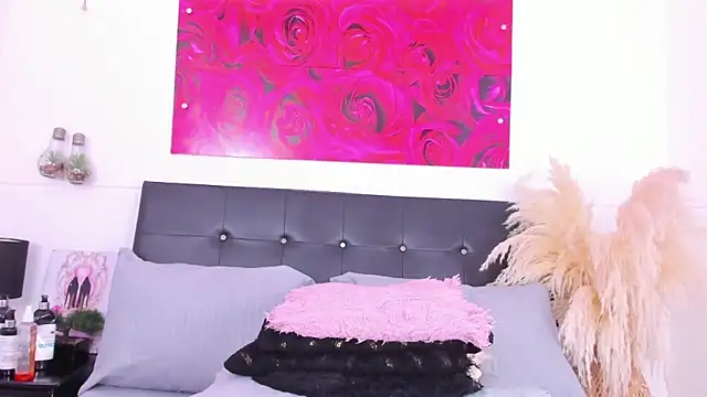 Adams Cloe online show from April 2026 10:33:02 AM