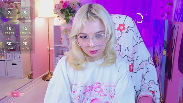 Snapshot of Coconut_Mia chatting on March 2025 09:11:02 PM Coconut Mia online show from March 2025 09:11:02 PM