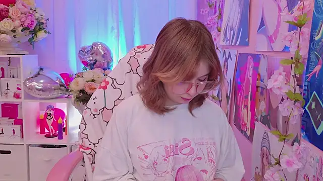 Coconut Mia online show from February 2026 08:05:02 PM