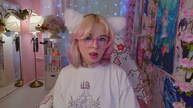 Snapshot of Coconut_Mia chatting on October 2025 09:47:01 PM Coconut Mia online show from October 2025 09:47:01 PM