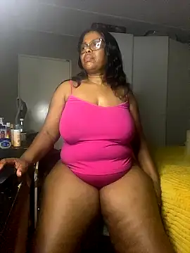 Nomthie online show from October 2025 11:06:02 PM