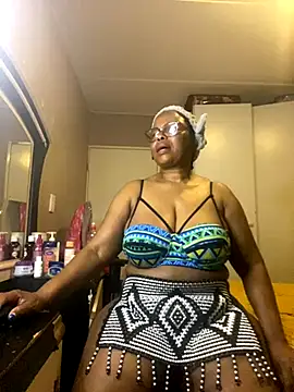 Nomthie online show from September 2025 06:58:01 PM