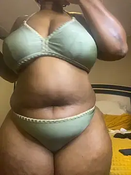 Nomthie online show from October 2025 04:41:02 PM