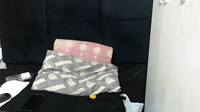 SweetHotBabby18 online show from November 2025 06:25:01 PM