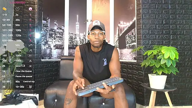 Snapshot of RicoBrown777_ chatting on October 2025 03:49:02 AM RicoBrown777 online show from October 2025 03:49:02 AM