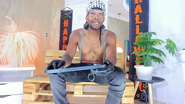 Snapshot of RicoBrown777_ chatting on October 2025 04:42:01 AM RicoBrown777 online show from October 2025 04:42:01 AM