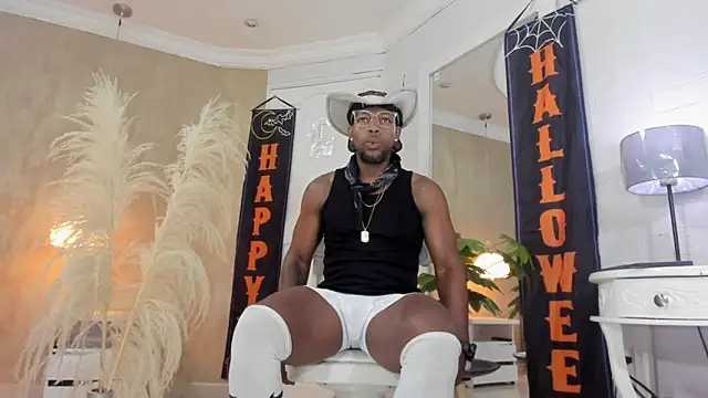 Snapshot of RicoBrown777_ chatting on October 2025 04:11:01 AM RicoBrown777 online show from October 2025 04:11:01 AM