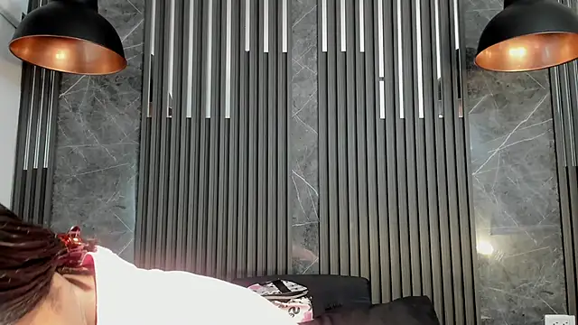 SaraiEvans online show from November 2025 03:22:01 AM