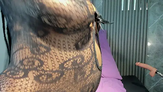 SaraiEvans online show from February 2026 07:13:01 AM