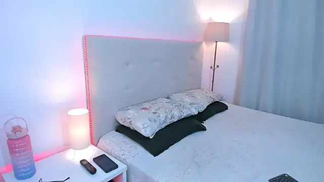 Snapshot of MissMaria chatting on December 2025 03:11:02 AM MissMaria online show from December 2025 03:11:02 AM