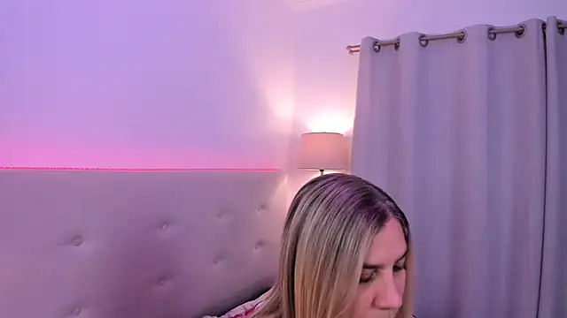 Snapshot of MissMaria chatting on February 2026 04:36:01 AM MissMaria online show from February 2026 04:36:01 AM