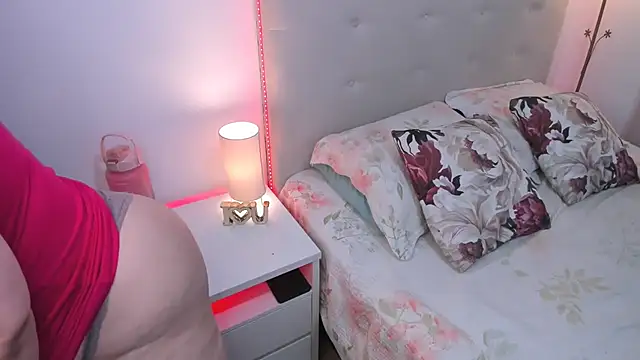 Snapshot of MissMaria chatting on February 2026 02:07:02 AM MissMaria online show from February 2026 02:07:02 AM