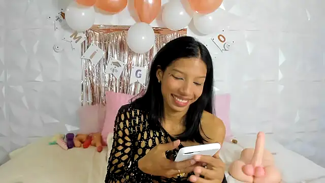 Snapshot of AndreaPinkNaughty chatting on January 2025 03:06:02 AM AndreaPinkNaughty online show from January 2025 03:06:02 AM