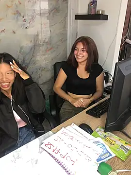 Snapshot of AndreaPinkNaughty chatting on February 2025 10:04:02 PM AndreaPinkNaughty online show from February 2025 10:04:02 PM