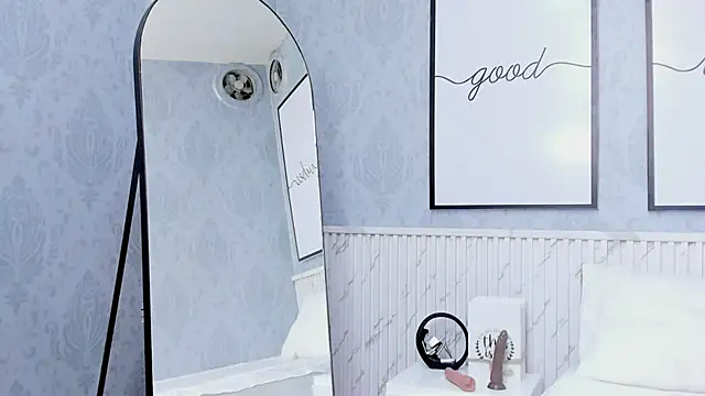 Snapshot of Daphne81_ chatting on September 2025 02:10:01 AM Daphne81  online show from September 2025 02:10:01 AM