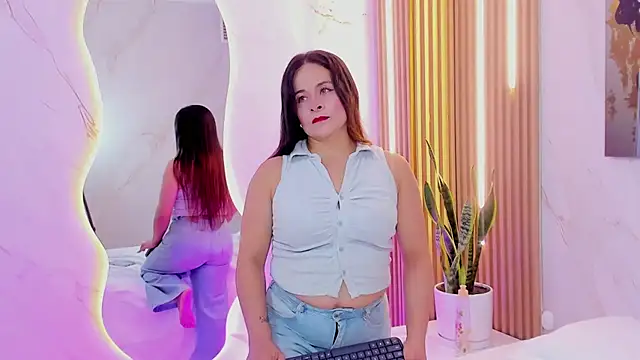 Snapshot of Daphne81_ chatting on September 2025 10:36:02 PM Daphne81  online show from September 2025 10:36:02 PM