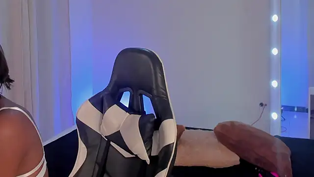 Snapshot of SavannahWildee chatting on January 2025 11:20:01 AM SavannahWildee online show from January 2025 11:20:01 AM