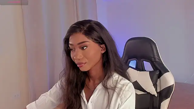 Snapshot of SavannahWildee chatting on February 2025 09:04:01 PM SavannahWildee online show from February 2025 09:04:01 PM