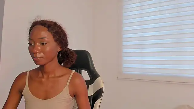 SavannahWildee online show from June 2026 10:26:01 PM