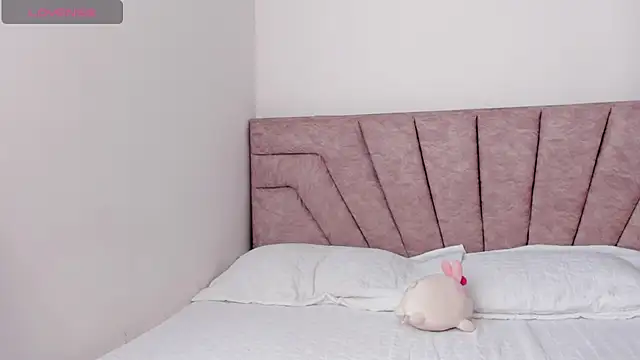 SavannahWildee online show from November 2025 02:34:02 PM