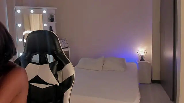 Snapshot of SavannahWildee chatting on March 2025 01:52:02 PM SavannahWildee online show from March 2025 01:52:02 PM