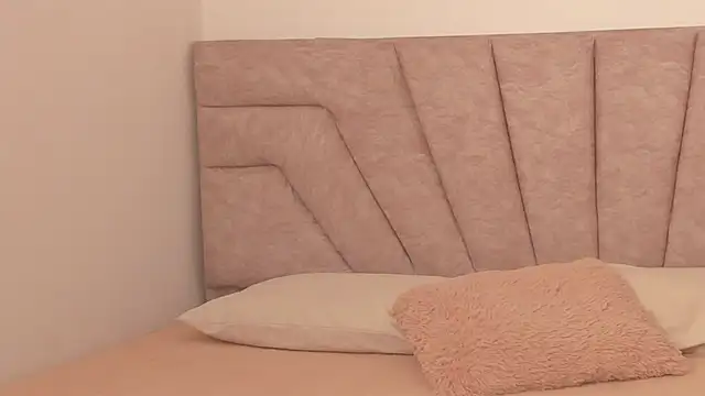 SavannahWildee online show from February 2026 11:56:01 AM