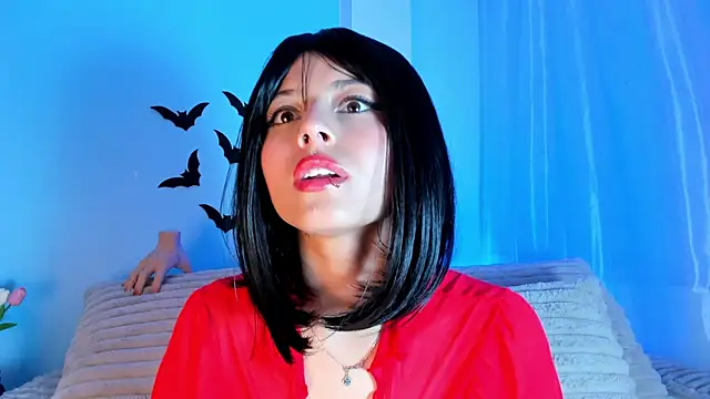 Snapshot of EmilyWithe chatting on October 2025 12:02:03 AM EmilyWithe online show from October 2025 12:02:03 AM