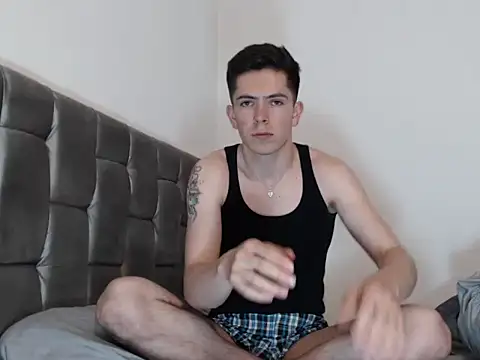 Snapshot of Eliantg chatting on September 2025 11:10:02 PM Eliantg online show from September 2025 11:10:02 PM