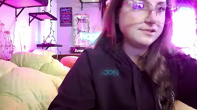 mirannacult online show from February 2025 05:24:01 PM