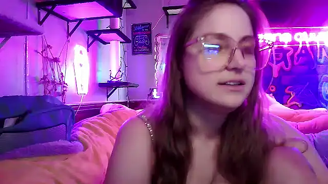 mirannacult online show from March 2025 01:57:02 PM