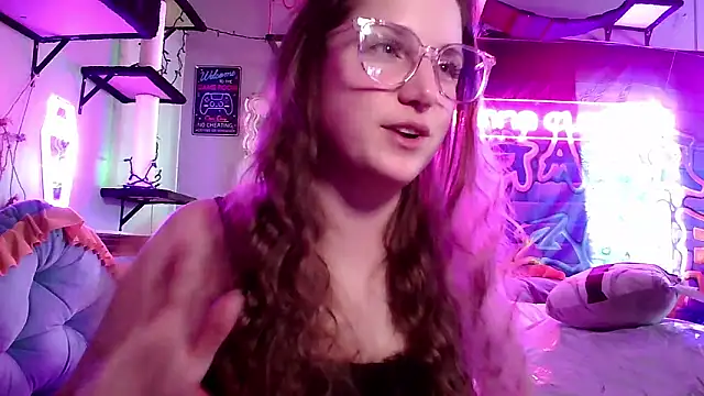 mirannacult online show from February 2025 09:19:01 PM