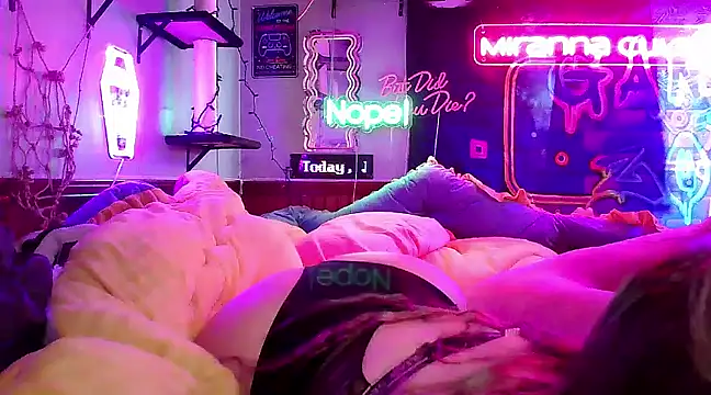 mirannacult online show from February 2025 11:04:01 PM