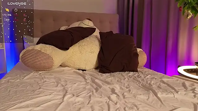 Your l dream online show from February 2025 06:57:02 PM