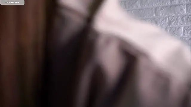 LowOncoming online show from November 2025 02:04:02 AM