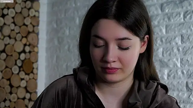 LowOncoming online show from April 2026 03:35:02 AM