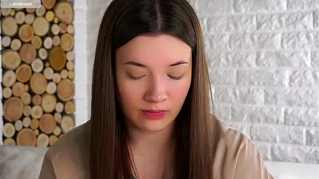 LowOncoming online show from November 2025 02:05:02 AM